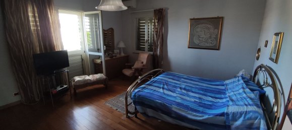 8 chambres Appartement à Reggio Calabria, Italy No. 323813 18