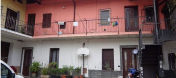 3-salle Appartement à Cassano Magnago, Italy No. 185301 13