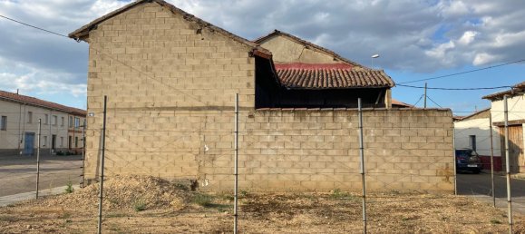 1 bedroom Townhouse in Villaturiel, Spain No. 163028 4