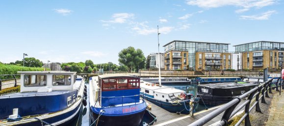 1 bedroom Apartment in Brentford, United Kingdom No. 11056 14