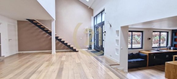 2 Schlafzimmer Haus in Houilles, France, Nr. 180883 4