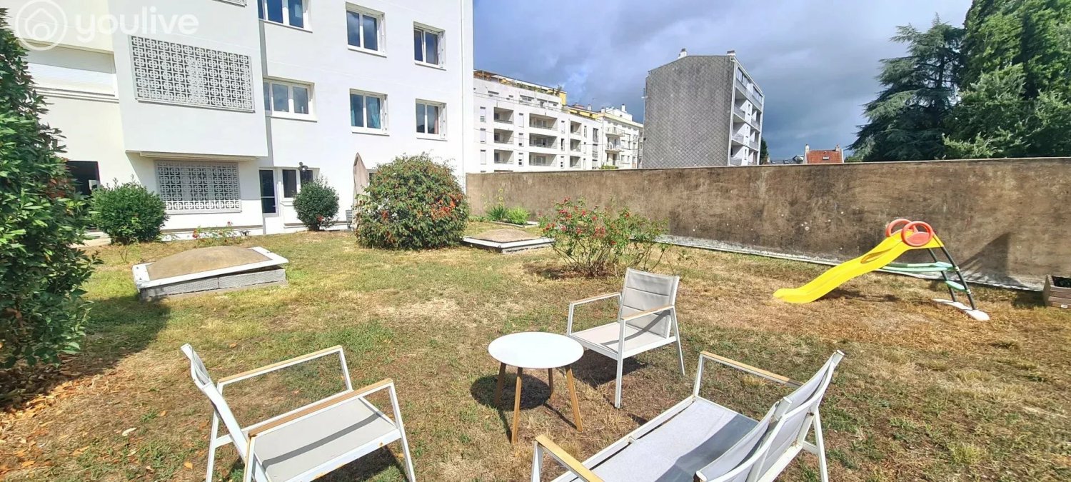 3 Schlafzimmer Wohnung in Nantes, France, Nr. 360581