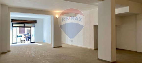 1 room Commercial property in Palermo, Italy No. 48347 3