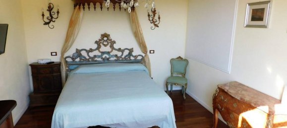 2 bedrooms Villa in Scarlino, Italy No. 1568 10