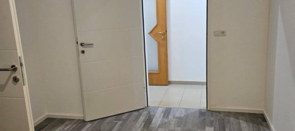 Квартира с 4 комнатами в Леондинг, Австрия № 133369 5