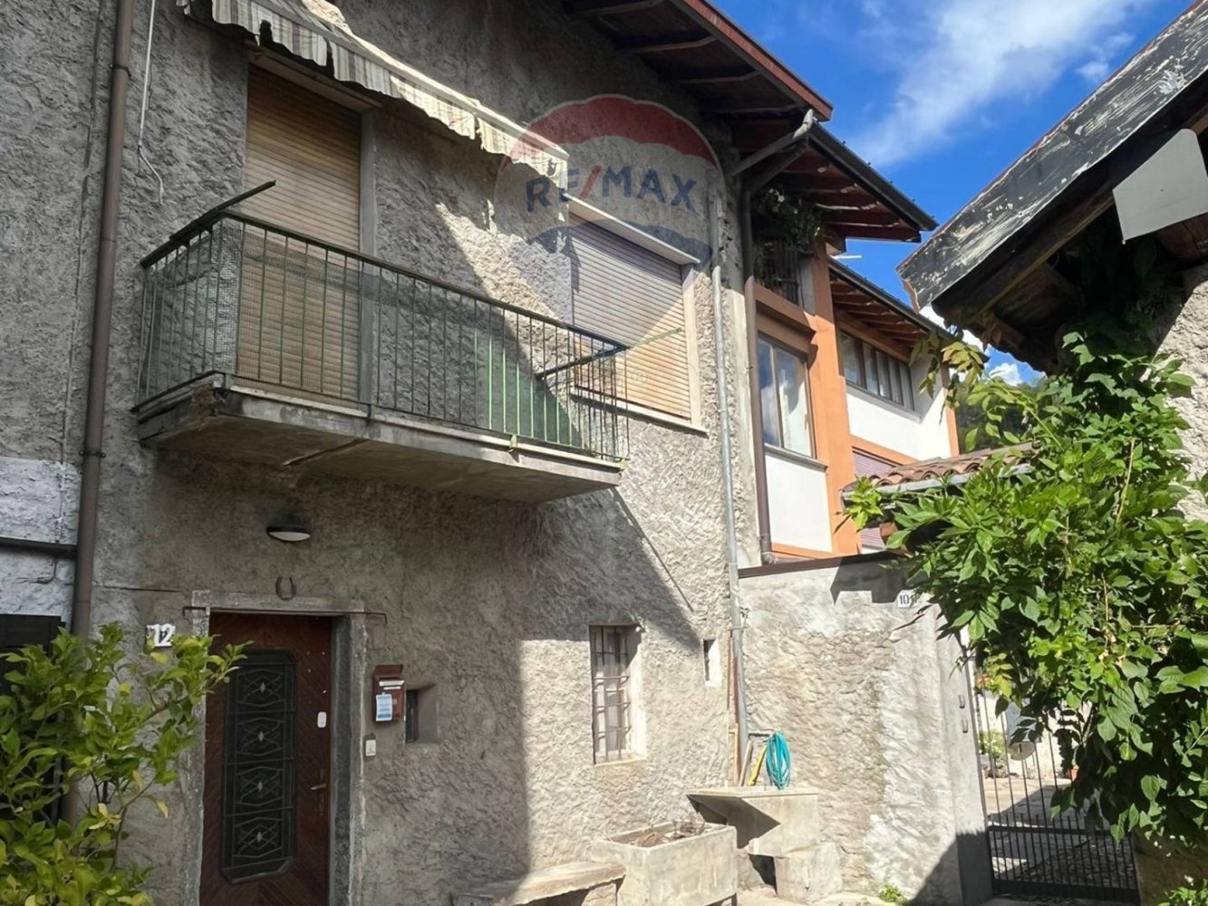 1 bedroom Apartment in Cuveglio, Italy No. 380078