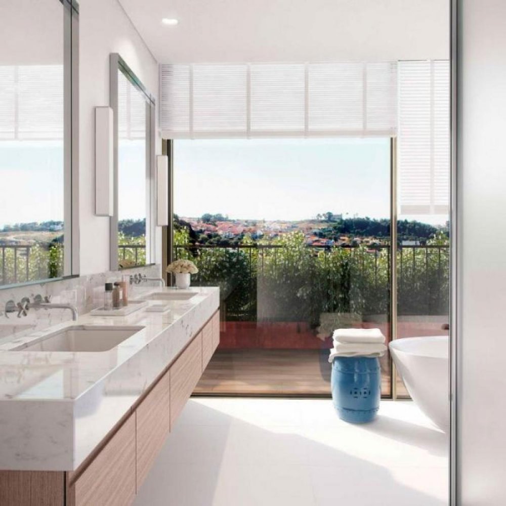 Apartamento T4 em Porto, Portugal N.º 2477