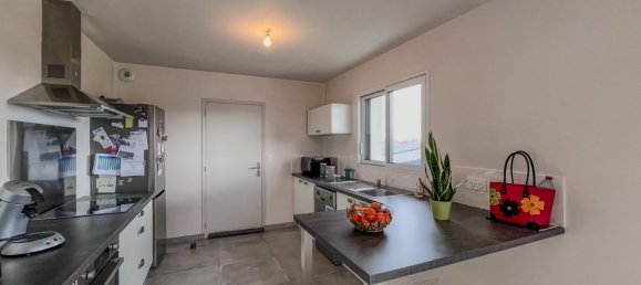 4 bedrooms House in Marzan, France No. 192342 3