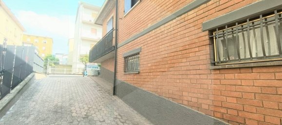 Casa de 5 divisões em Sassuolo, Italy N.º 22686 9