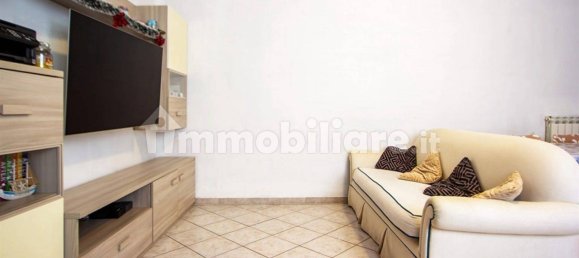 Квартира с 2 спальнями в Галликано нель Лацио, Италия № 215018 3