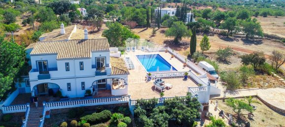 Casa de 6 dormitorios en Faro, Portugal No. 117628 4