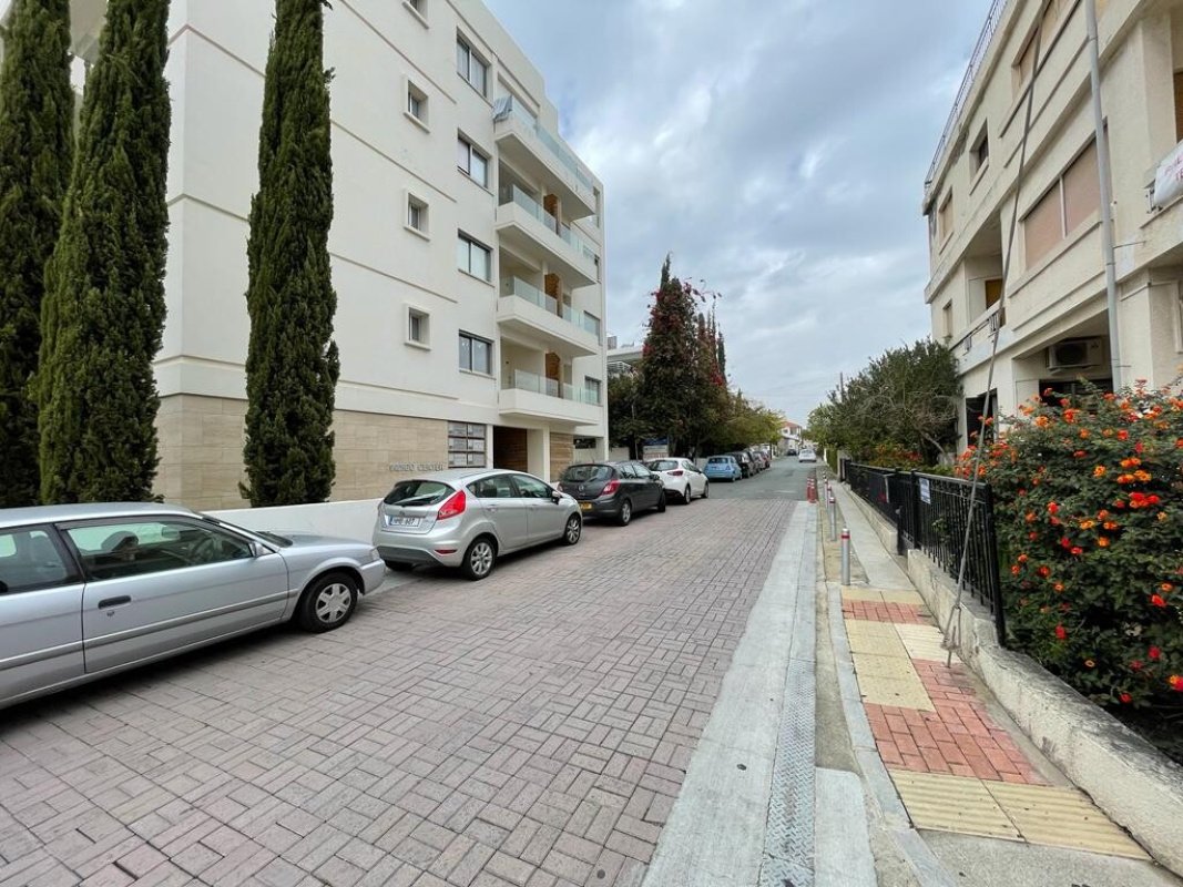 Hotel de 13 dormitorios en Limassol, Cyprus No. 13178