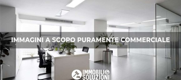 172m² Commercial property in Biella, Italy No. 360201 20