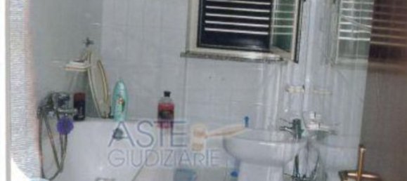 4 bedrooms Apartment in Campagna, Italy No. 321256 10