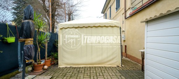 3 rooms House in Modena, Italy No. 74599 5