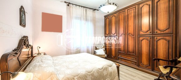 3 rooms House in Modena, Italy No. 74599 10