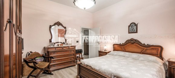 3 rooms House in Modena, Italy No. 74599 11