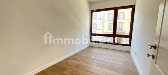 Apartamento T3 em Florence, Italy N.º 375716 9