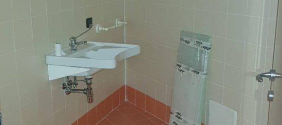 2غرفة عقار تجاري في Campobasso, Italy رقم 62052 9