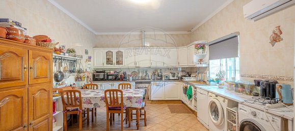 3 bedrooms House in Loule, Portugal No. 28138 9