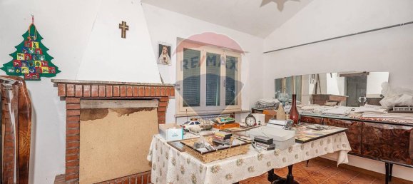 Casa de 8 habitaciónes en Apiro, Italy No. 1749 17