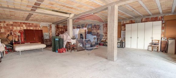 Casa de 8 habitaciónes en Apiro, Italy No. 1749 9