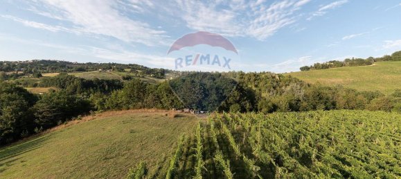 Casa de 8 habitaciónes en Apiro, Italy No. 1749 8