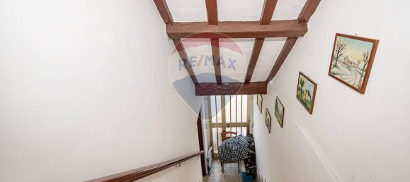 Casa de 8 habitaciónes en Apiro, Italy No. 1749 18