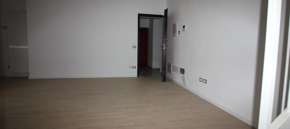 5-Zimmer Doppelhaus in Montebello Vicentino, Italy, Nr. 238207 5