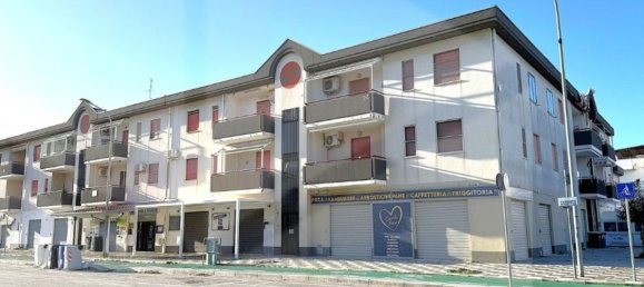 3 rooms Apartment in Campomarino, Italy No. 25360 11