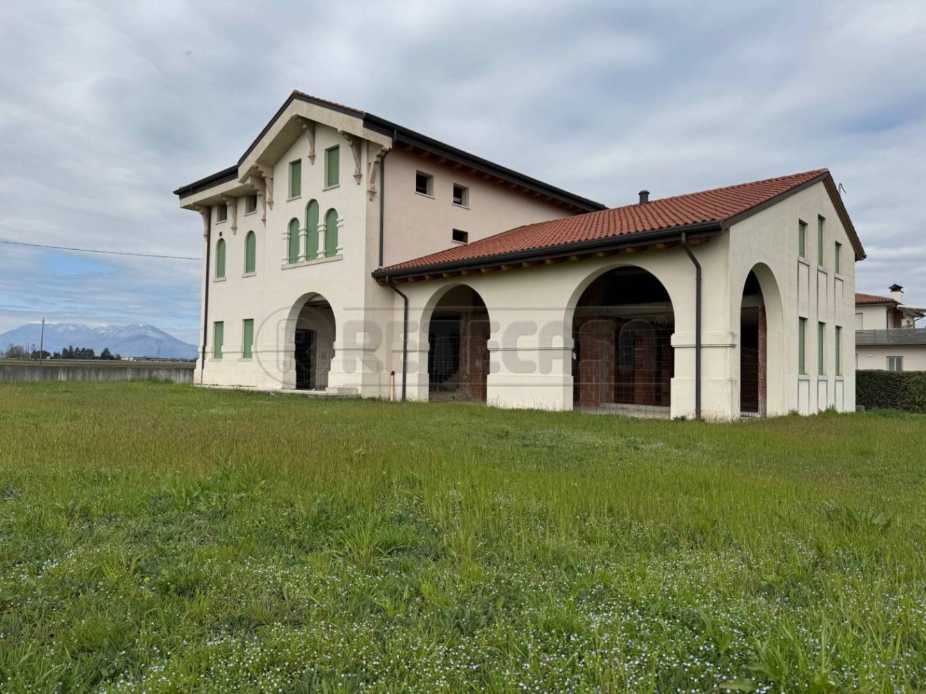 3 bedrooms Villa in Sandrigo, Italy No. 190233