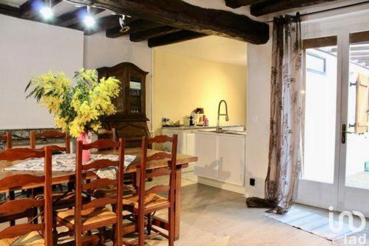 Casa de 5 dormitorios en Puiseaux, France No. 9569