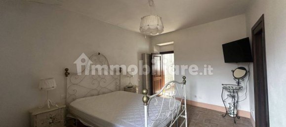 3 bedrooms Apartment in Città della Pieve, Italy No. 268153 4