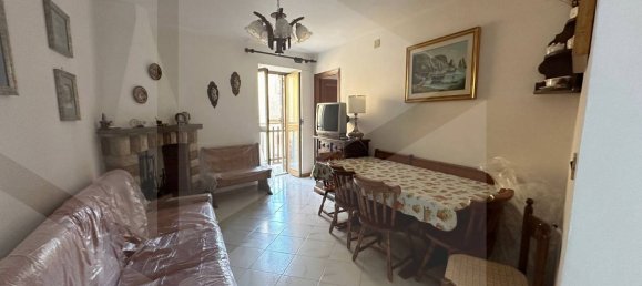 4 rooms House in Capistrello, Italy No. 18486 6
