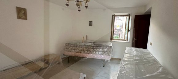 4 rooms House in Capistrello, Italy No. 18486 16