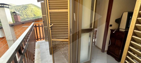 4 rooms House in Capistrello, Italy No. 18486 9