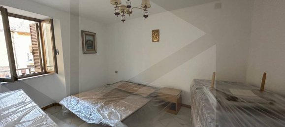 4 rooms House in Capistrello, Italy No. 18486 13
