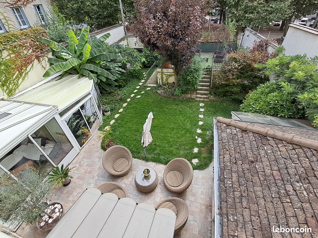 5 chambres Maison à Sens, France No. 194695