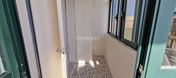 Дом с 4 спальнями в Санта-Лучия, Мальта № 8130 14