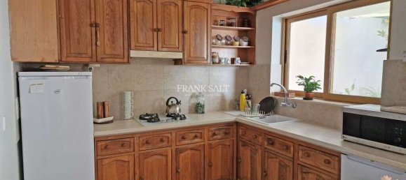 Дом с 4 спальнями в Санта-Лучия, Мальта № 8130 4