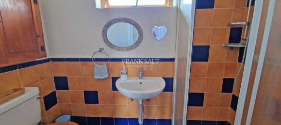 Дом с 4 спальнями в Санта-Лучия, Мальта № 8130 15