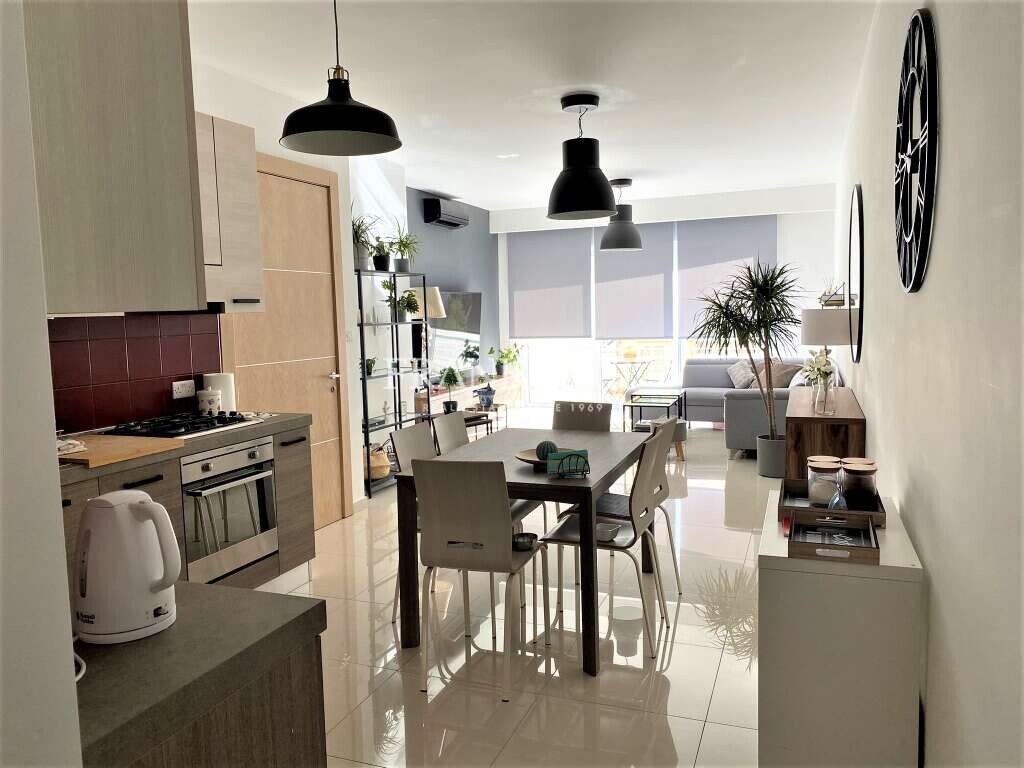 2 bedrooms Apartment in Gzira, Malta No. 9391