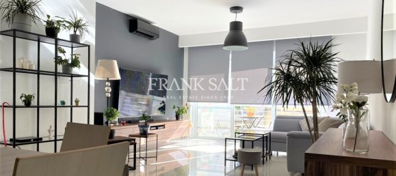 2 bedrooms Apartment in Gzira, Malta No. 9391 2