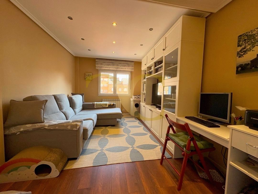 Квартира с 2 спальнями в Хихон, Испания № 252971