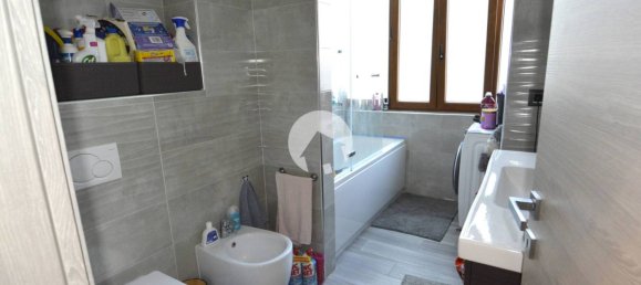 2 bedrooms Apartment in Cavriago, Italy No. 317817 18