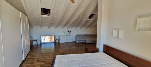 Studio in Venegono Superiore, Italy, Nr. 334185 5