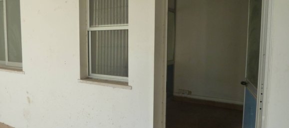 400m² Commercial property in Termoli, Italy No. 16097 4