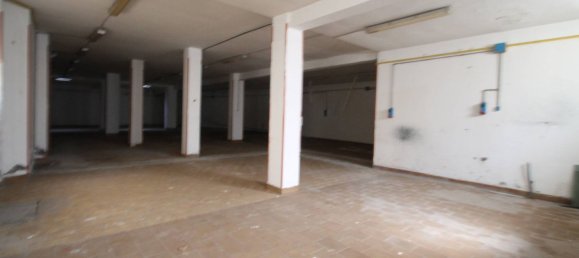 400m² Commercial property in Termoli, Italy No. 16097 10