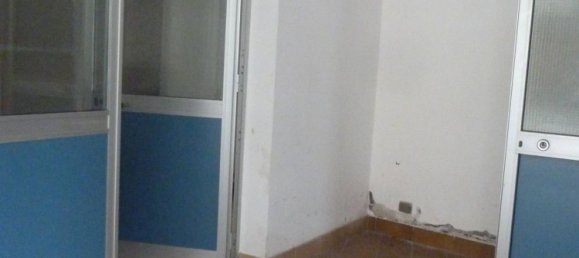 400m² Commercial property in Termoli, Italy No. 16097 6