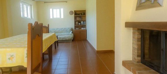 4 rooms House in Penne, Italy No. 323660 3